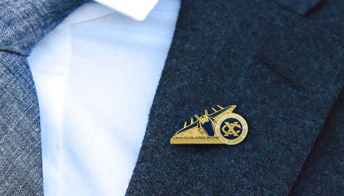 روان‌شناسی تأثیر بج سینه بر احساس تعلق کارمندان